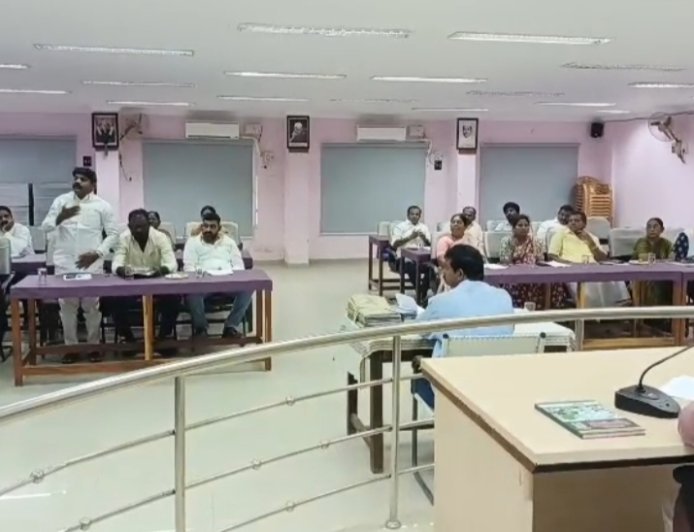 మున్సిపాలిటీ చైర్మన్ పదవి కూటమిదా లేక వైకాపా పార్టీ దా
