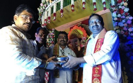 భక్తి శ్రద్ధలతో గణేష్ నవరాత్రి వేడుకలు